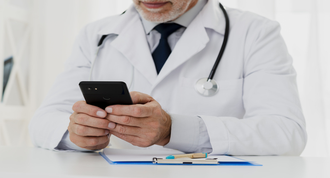 Clinical trial finds that a smartphone app helps celiac patients manage indigestion